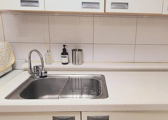 Amy #gangnam #coex #seolleung Station 6min By Walk #free Washer, Dryer #elevator #large Balcony #two Bedroom Apartment Seoul