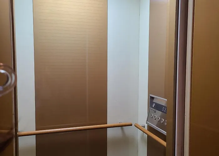 Apartment Amy #gangnam #coex #seolleung Station 6min By Walk #free Washer, Dryer #elevator #large Balcony #two Bedroom *