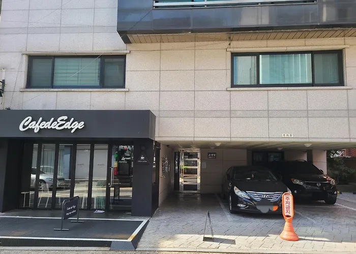 Apartment Amy #gangnam #coex #seolleung Station 6min By Walk #free Washer, Dryer #elevator #large Balcony #two Bedroom *