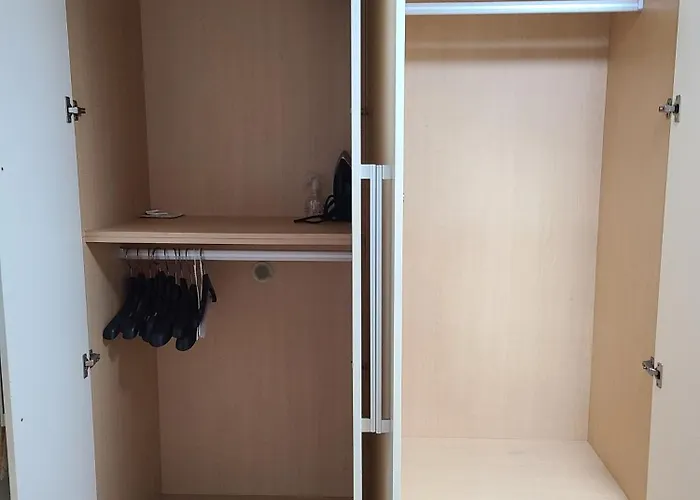 Amy #gangnam #coex #seolleung Station 6min By Walk #free Washer, Dryer #elevator #large Balcony #two Bedroom Apartment